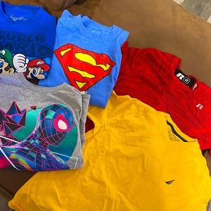Bundle of 5 boy t-shirts